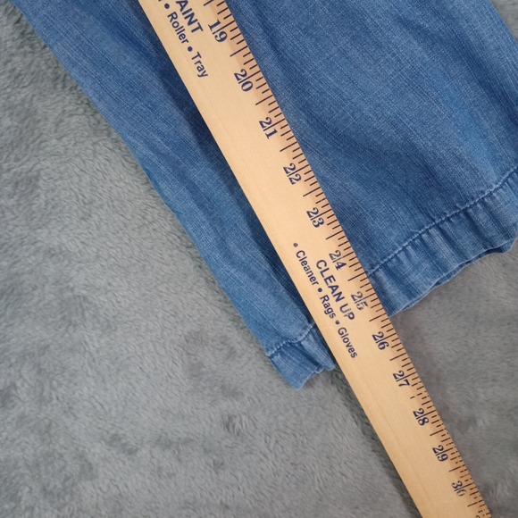 Cloth‎ & Stone Top Womens Size Large Blue Chambray Bell Sleeve Button Back - Picture 3 of 9